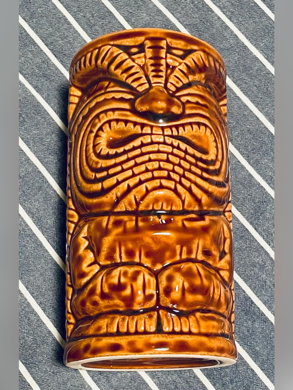 Germaine’s Luau Brown Glazed Tiki Ceramic Mug/Cup/Glass Rare Vintage Y2K 2000 6”
